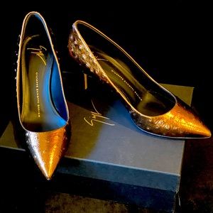 GUISEPPE ZANOTTI Bronze Ostrich leather pumps